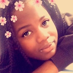 Meet your Posher, Kara